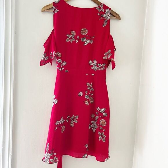 NWT BB Dakota Red Floral Wrap Dress Revolve Exclusive Size Small - Picture 3 of 13